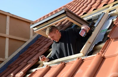 Pose de fenêtres de toit Velux à Aubarède